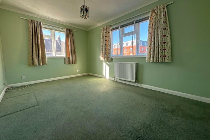 2 Bedroom Terraced House For Sale In Albert Road, Deal, CT14