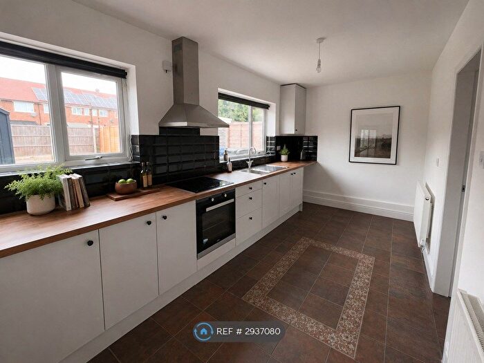 3 Bedroom Semi Detached House To Rent In Westminster Crescent, Doncaster, DN2