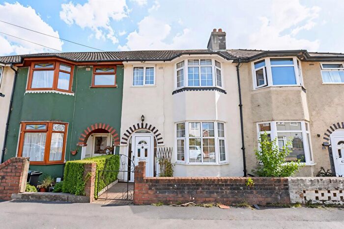 3 Bedroom Terraced House For Sale In Rockfield Street, Newport, NP19