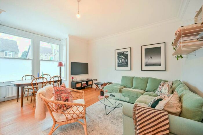 2 Bedroom Flat To Rent In Beaufort Road, Kingston, Kingston Upon Thames, KT1