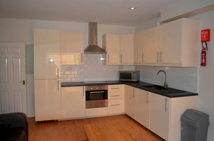 1 Bedroom Flat To Rent In Thornton Court, Forth Place, Newcastle Upon Tyne NE1