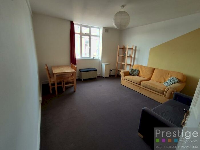 2 Bedroom Apartment To Rent In Well Street, London, E9