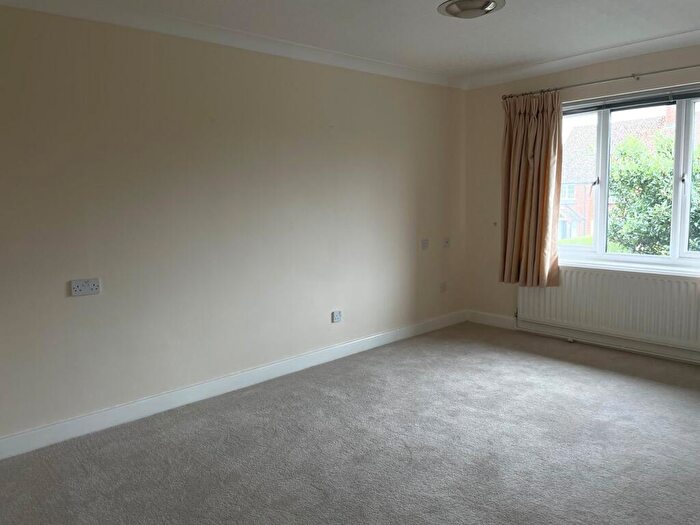 1 Bedroom Retirement Property For Sale In Knights Lane, Tiddington, Stratford-upon-Avon, CV37