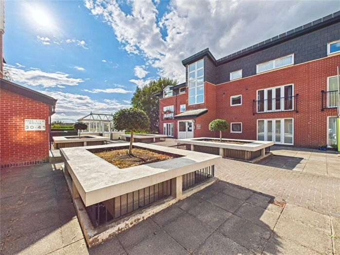 1 Bedroom Flat For Sale In Lodge Road, Kingswood, Bristol, BS15