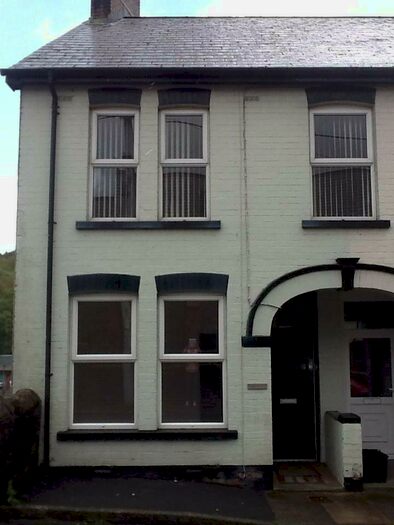 2 Bedroom End Of Terrace House For Sale In Hanbury Road, Pontypool, Monmouthshire, Torfaen, NP4