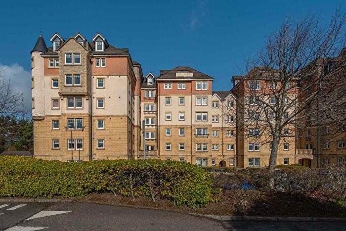 3 Bedroom Flat For Sale In Eagles View, Livingston, West Lothian, EH54