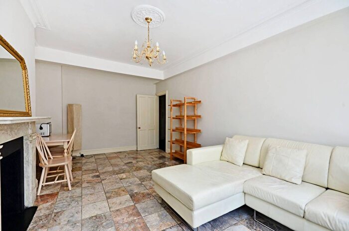 1 Bedroom Flat To Rent In Duke Street, St James's, London, SW1Y