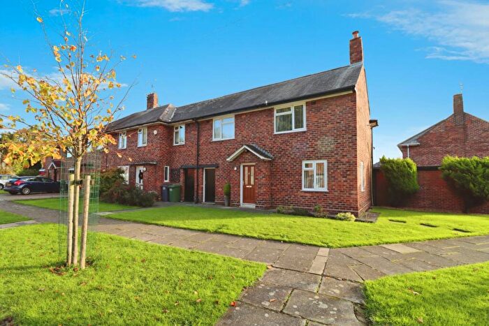 3 Bedroom End Of Terrace House For Sale In Rowan Grove, Bebington, CH63