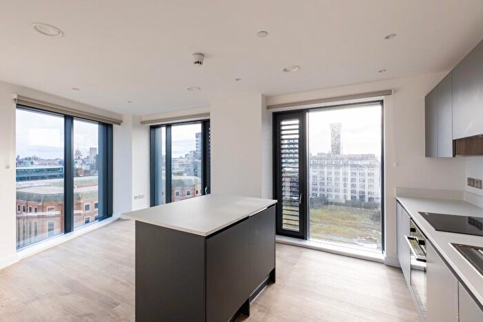 2 Bedroom Flat To Rent In Flat, Pall Mall, Liverpool, Merseyside, L3