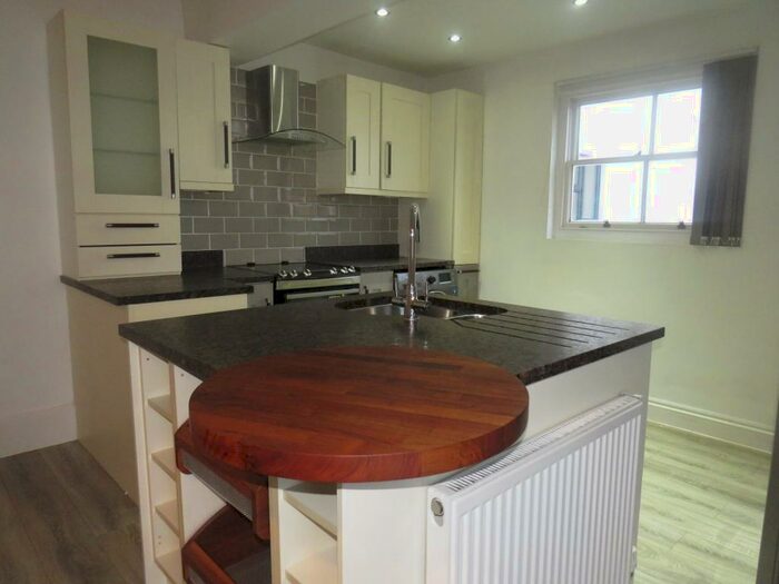 1 Bedroom Apartment To Rent In Rosefield Street, Leamington Spa, CV32