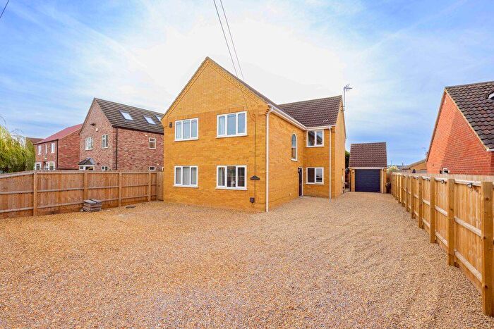 5 Bedroom Detached House For Sale In Back Road, Murrow, Wisbech, Cambridgeshire, PE13