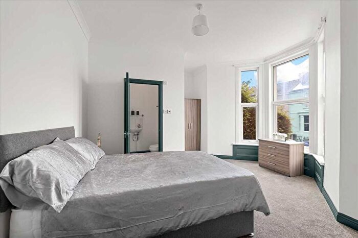 6 Bedroom End Of Terrace House To Rent In Furzehill Road, Plymouth, PL4