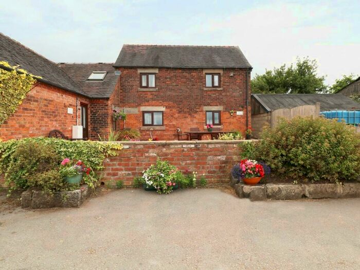 3 Bedroom Cottage To Rent In Oakhill Farm, Tean, Stoke-on-trent, Staffordshire, ST10