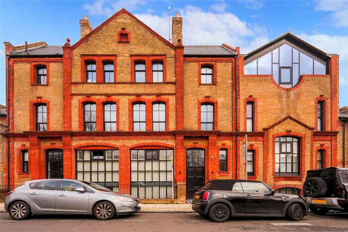 2 Bedroom Duplex For Sale In The Set, Cabul Road, Battersea, London, SW11