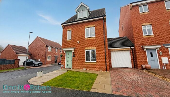 4 Bedroom Link Detached House For Sale In Mariners Way, Seaham, Durham, SR7