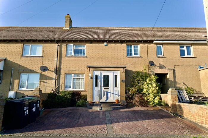 3 Bedroom Terraced House For Sale In Marshallsay Road, Chickerell, Weymouth, DT3