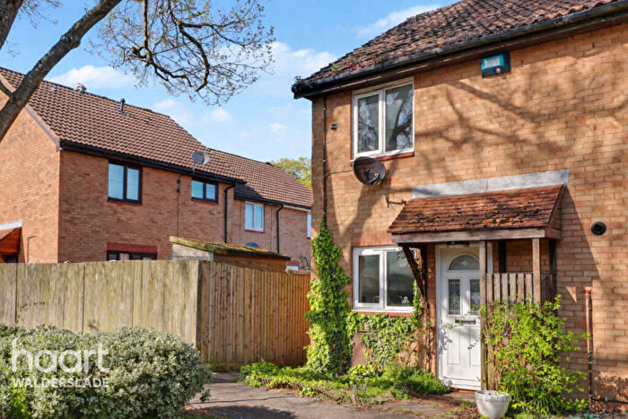 2 Bedroom End Of Terrace House For Sale In Mayford Road, Chatham, ME5