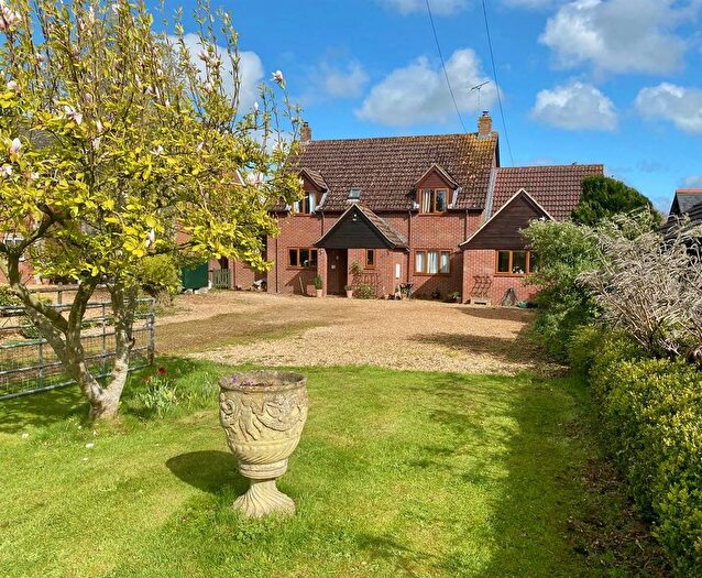 5 Bedroom Detached House For Sale In Netherstreet, Bromham, Chippenham, SN15