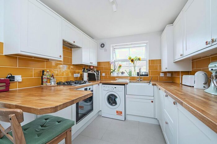 2 Bedroom Flat To Rent In Cubitt Street, King's Cross, London, WC1X