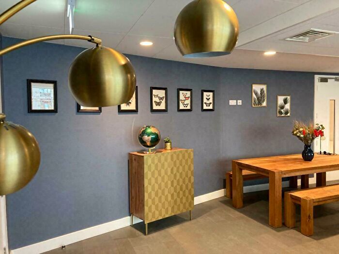 3 Bedroom Apartment To Rent In Flat Laq, Old Mill Street, Manchester, Greater Manchester, M4