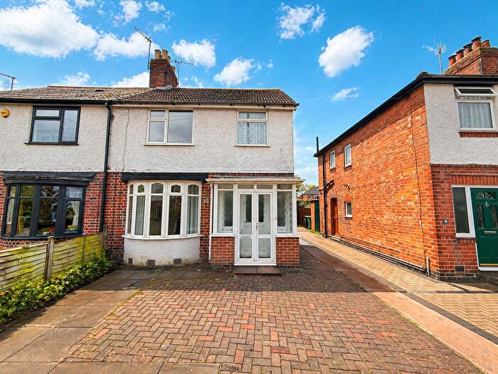 3 Bedroom Semi-Detached House To Rent In Baldwin Road, Wigston, LE2