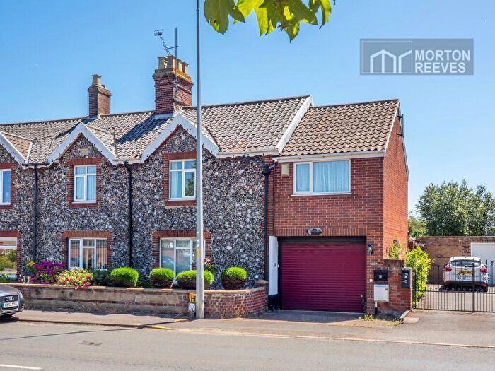 4 Bedroom Semi Detached House For Sale In Wroxham Road, Norwich, Norfolk, NR7