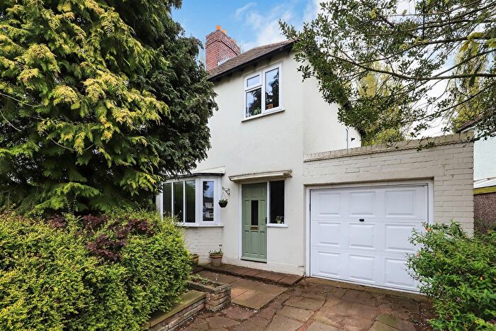 3 Bedroom Semi-Detached House For Sale In Highfield Crescent, Wednesfield, Wolverhampton, WV11