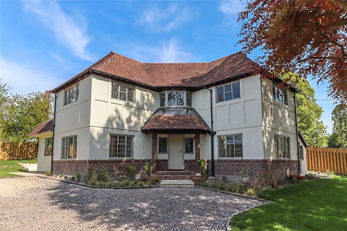 4 Bedroom Detached House For Sale In Winterslow Road, Porton, Salisbury, Wiltshire, SP4
