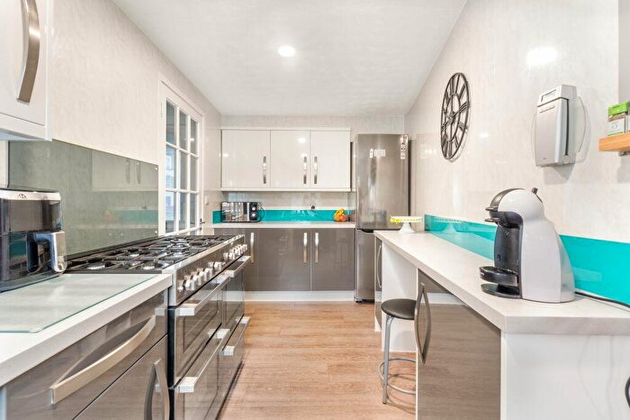 3 Bedroom End Of Terrace House For Sale In Chapel Street, Innerleithen, EH44