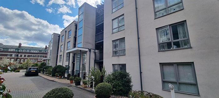 2 Bedroom Flat To Rent In City Point, Standard Hill, Nottingham, NG1