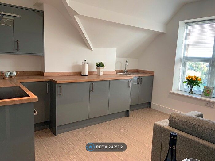 2 Bedroom Flat To Rent In Marlborough Road, Sheffield, S10