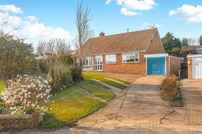 3 Bedroom Detached Bungalow For Sale In Church Lane, Mollington, OX17