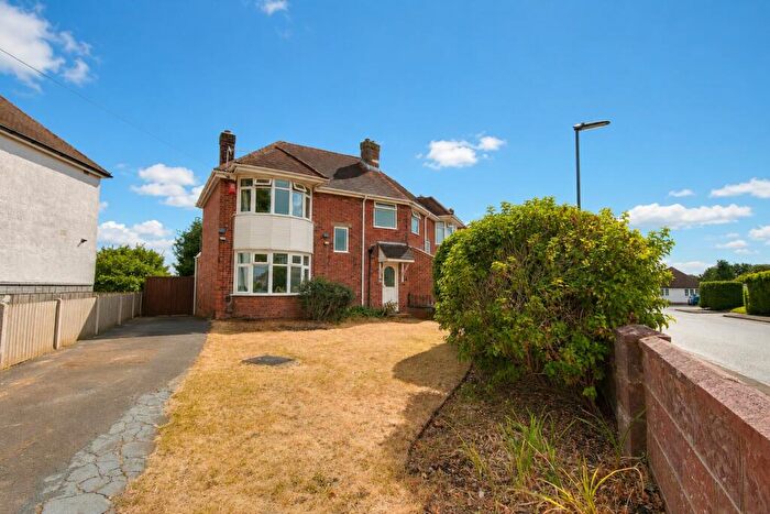 3 Bedroom Semi-Detached House For Sale In Sholing! Lots Of Parking! Extended! A Must See!, SO19