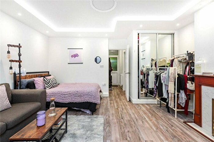 Studio To Rent In Mitchell House, College Cross, London, N1
