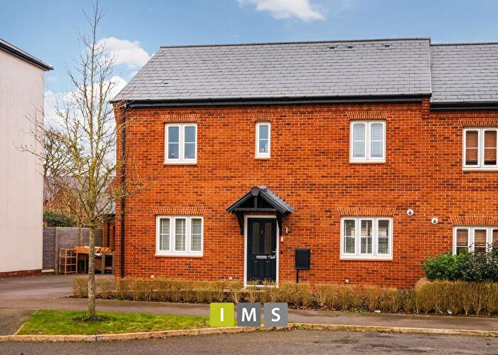 3 Bedroom Semi-Detached House For Sale In Wellington Road, Upper Heyford, OX25