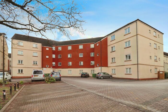 2 Bedroom Flat To Rent In Arnold Road, Bristol, BS16