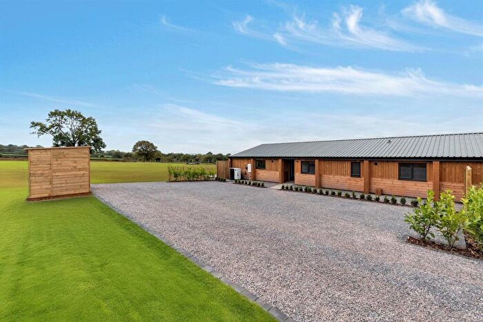 4 Bedroom Semi Detached House For Sale In Kerswell, Cullompton, EX15