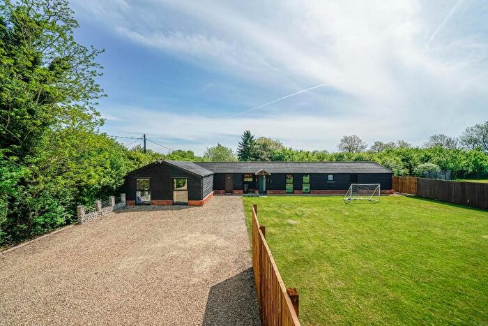 4 Bedroom Barn Conversion To Rent In April Cottage, Honeywick Lane, Eaton Bray, LU6
