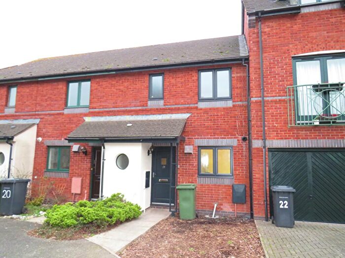 3 Bedroom House To Rent In Chandlers Walk, Exeter, EX2