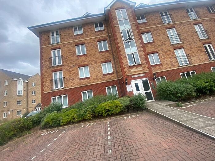 2 Bedroom Flat To Rent In Henry Bird Way, Northampton, NN4