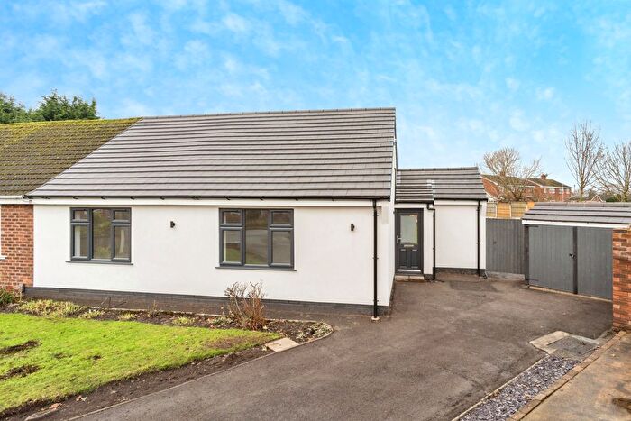 3 Bedroom Bungalow For Sale In Clive Avenue, Warrington, Cheshire, WA2