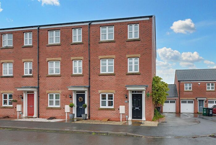 4 Bedroom End Of Terrace House For Sale In Cheal Close, Shardlow, Derby, DE72