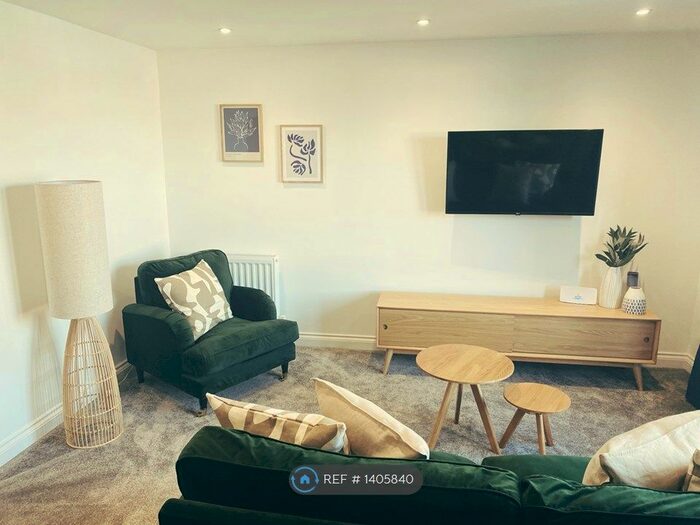 2 Bedroom Flat To Rent In High Street, Stokesley, Middlesbrough, TS9