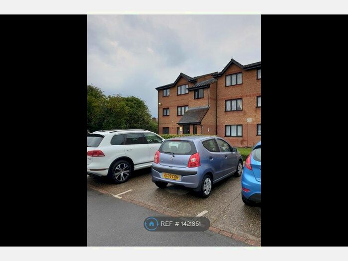1 Bedroom Flat To Rent In Larmans Road, Enfield, EN3