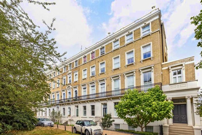 2 Bedroom Flat To Rent In Clapham Common North Side, London, SW4