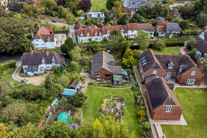 3 Bedroom Bungalow For Sale In Newbury Road, East Hendred, Wantage, Oxfordshire, OX12