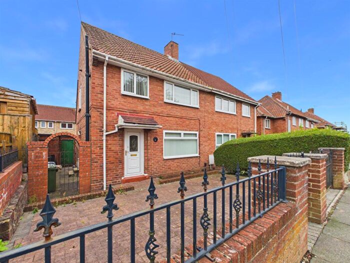 3 Bedroom Semi-Detached House For Sale In Southend Road, Low Fell, Gateshead, NE9