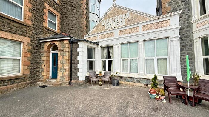 2 Bedroom Apartment For Sale In Marine Court, Barmouth, LL42