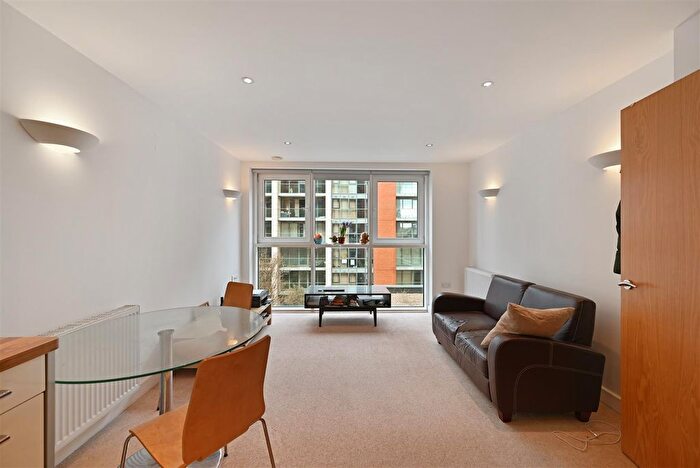 1 Bedroom Flat To Rent In Adriatic Apartments, Royal Victoria Dock, E16