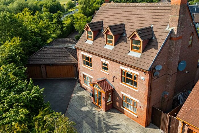 6 Bedroom Detached House For Sale In Alderwood Court, Widnes, WA8
